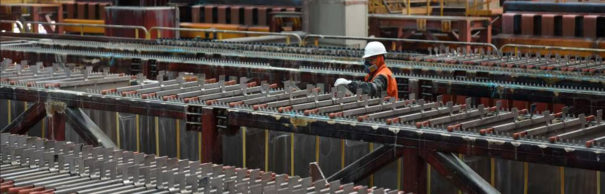 Producción industrial aumentó 1,5% en diciembre, el mayor aumento en 2 años